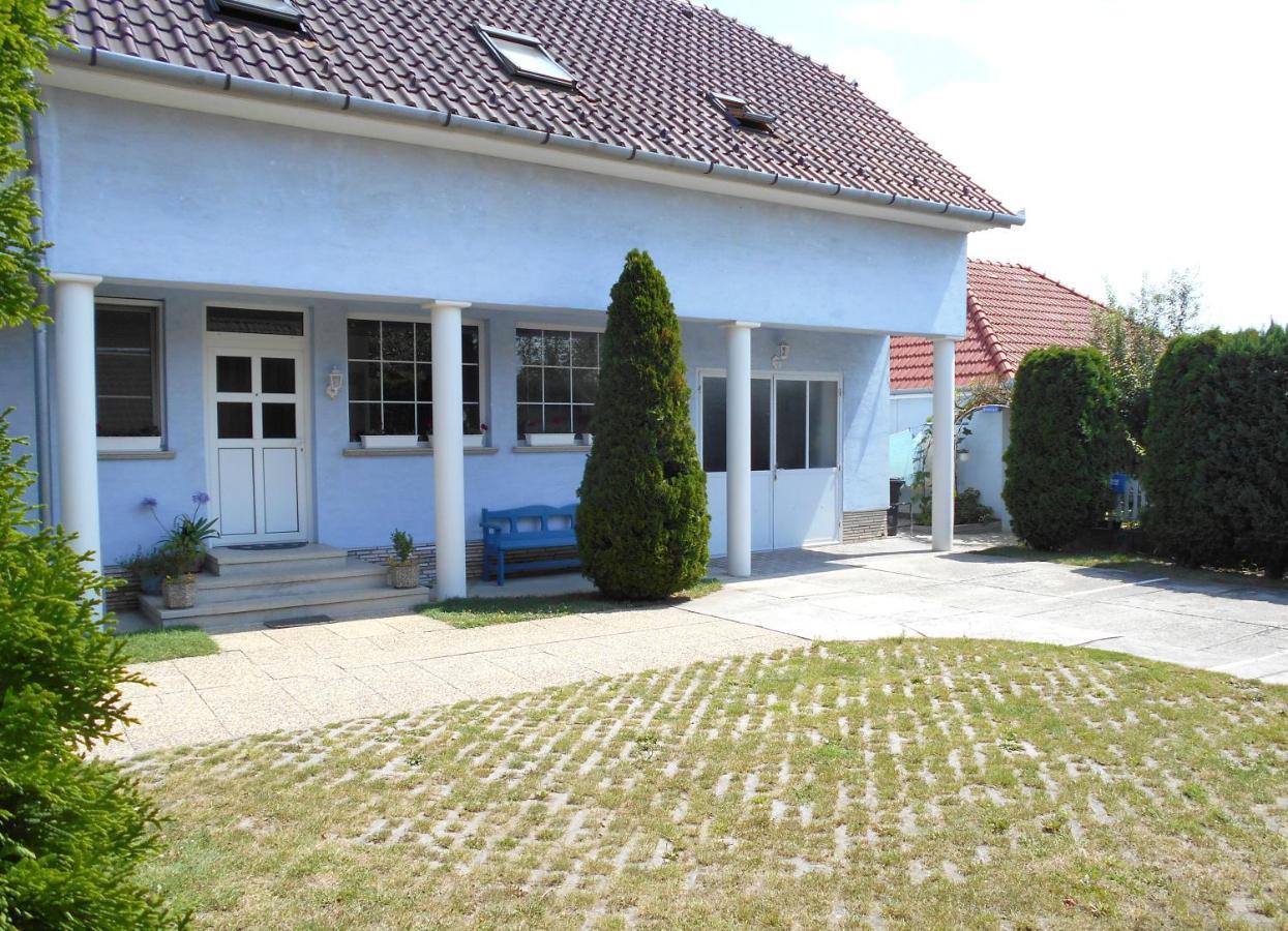 Arpad Panzio Bed and Breakfast Győr Buitenkant foto