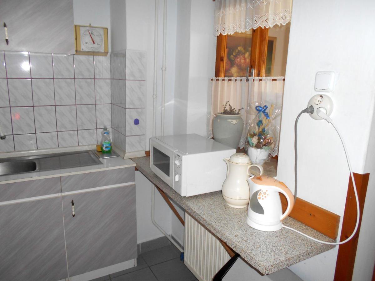 Arpad Panzio Bed and Breakfast Győr Buitenkant foto