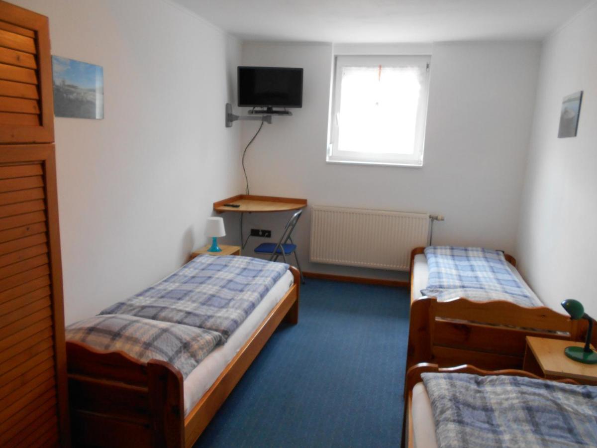 Arpad Panzio Bed and Breakfast Győr Buitenkant foto