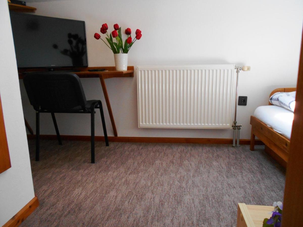 Arpad Panzio Bed and Breakfast Győr Buitenkant foto